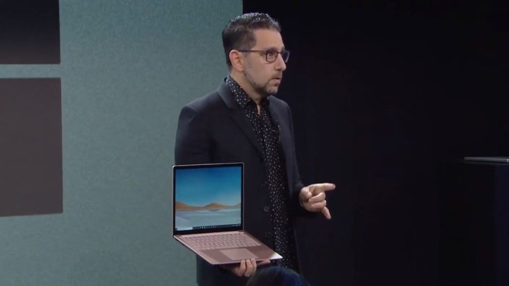 106160383 1570025882012panossurfacelaptop3