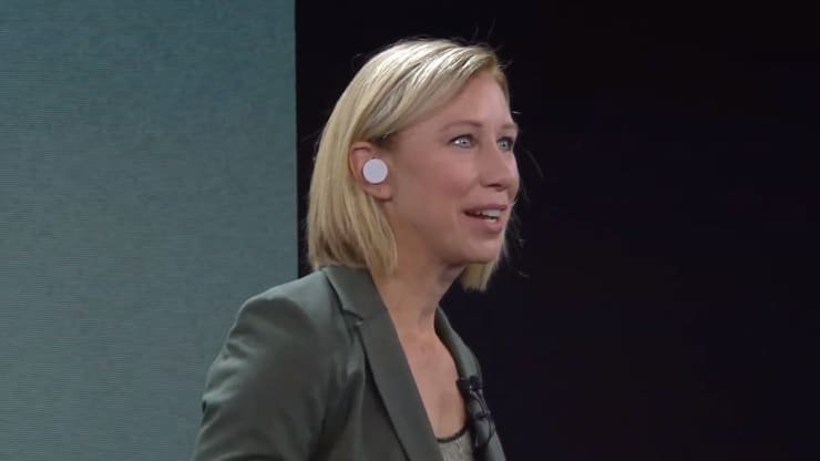 106160433 1570026985659surfacebuds2