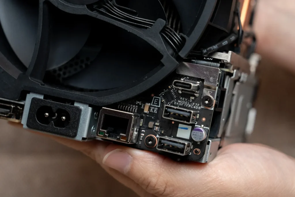 258049 Valve 2025 EverythingTimeStudio 0021