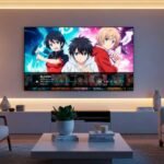 Cómo ver anime en 4K un salón con una TV 4K mostrando anime colorido, interfaz de streaming visible, luz ambiente suave, estilo limpio y tecnológico.