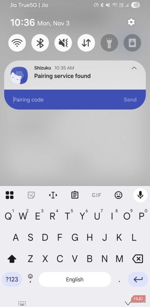 Cómo eliminar el bloatware en Android sin root (debloating paso a paso) 41 enter shizuku app code notification on android